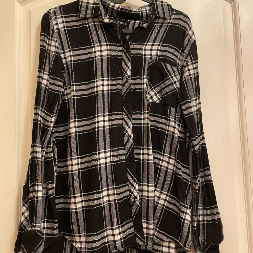 Well Worn Plaid Button Up Shirt Size XS